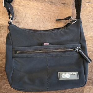 Vintage Nine West Black Nylon Messenger Crossbody Bag Voyager Bag